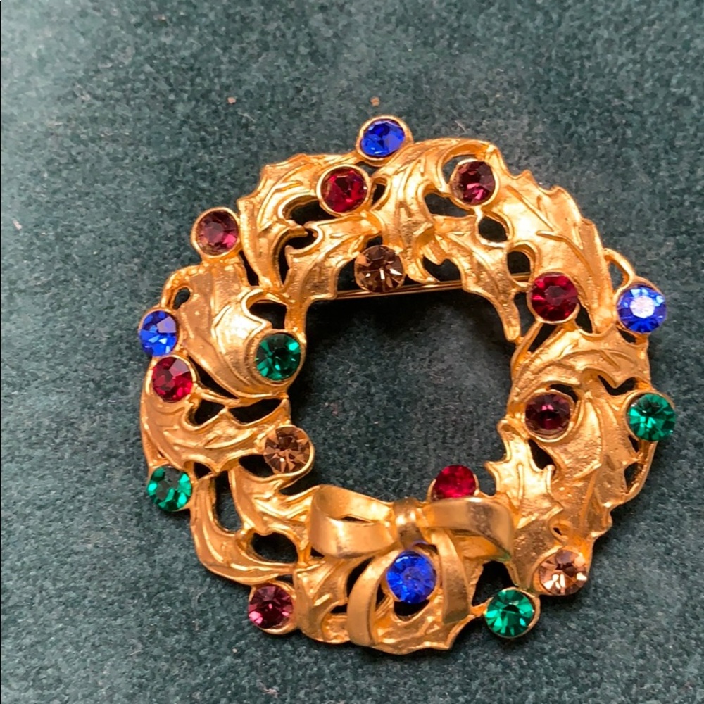 Vintage Signed silver Starr Wreath Holiday brooch